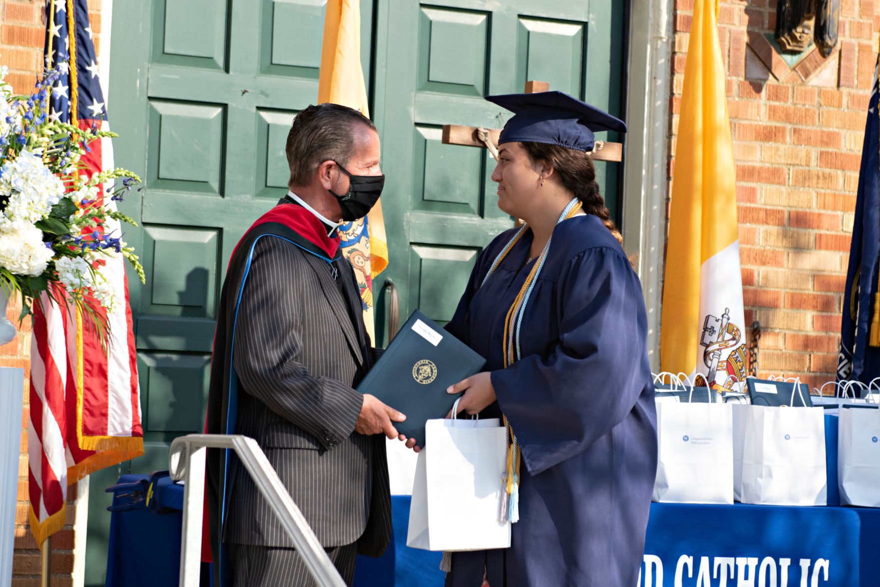 060420_nws_wildwoodcatholicgrad